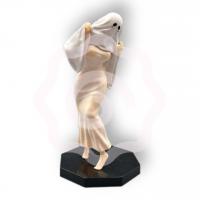 Фигурка "Девушка-призрак"