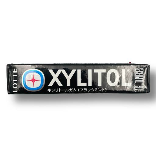 Жевательная резинка LOTTE "Xylitol" чёрная мята 21 г
