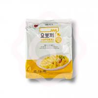 Топокки «Yopokki» в сливочно-луковом соусе 120 г (Корея)